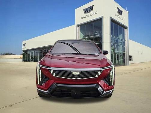 2025 Cadillac OPTIQ Luxury 1 AWD