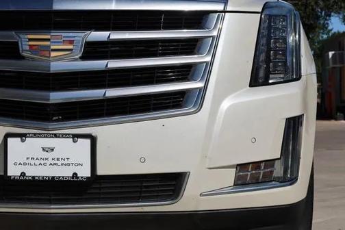 2015 Cadillac Escalade Luxury