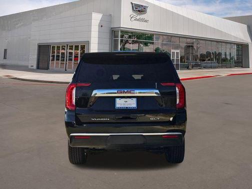 2022 GMC Yukon XL SLT