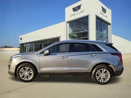 2022 Cadillac XT5 Premium Luxury