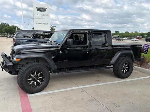 Black Clearcoat 2020 Jeep Gladiator Sport S