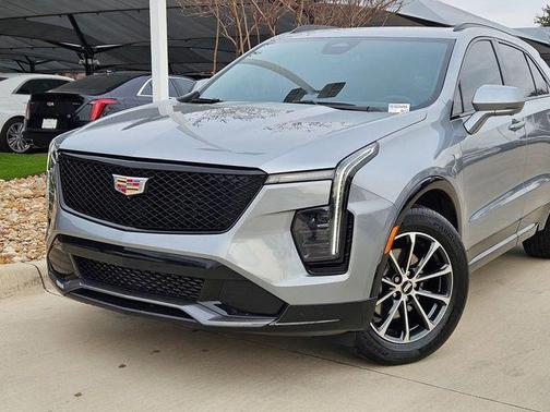 2025 Cadillac XT4 Sport