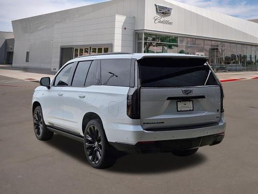 Vibrant White Tricoat 2026 Cadillac Escalade Sport Platinum