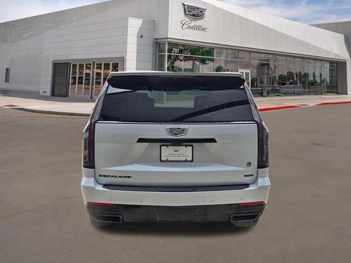Vibrant White Tricoat 2026 Cadillac Escalade Sport Platinum