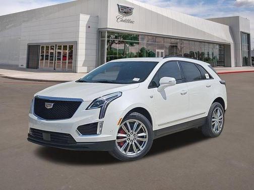 Crystal White Tricoat 2026 Cadillac XT5 Sport