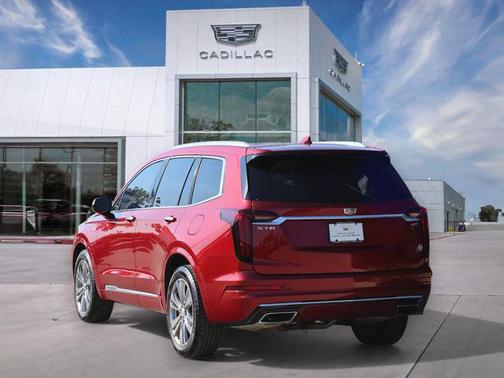 2023 Cadillac XT6 Premium Luxury FWD