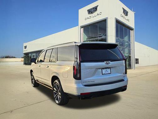 2022 Cadillac Escalade ESV Sport Platinum