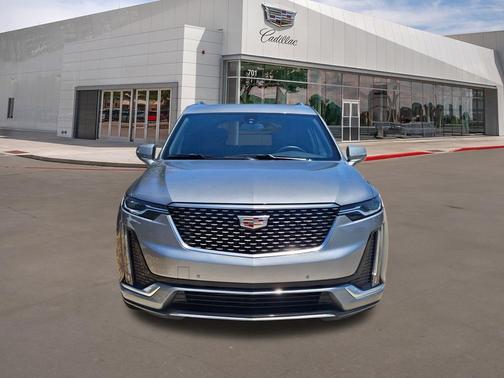 Argent Silver Metallic 2024 Cadillac XT6 Luxury FWD