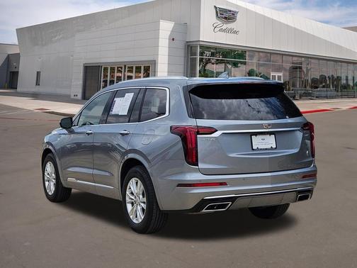 Argent Silver Metallic 2024 Cadillac XT6 Luxury FWD