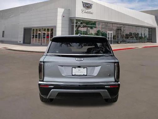 2026 Cadillac VISTIQ Luxury