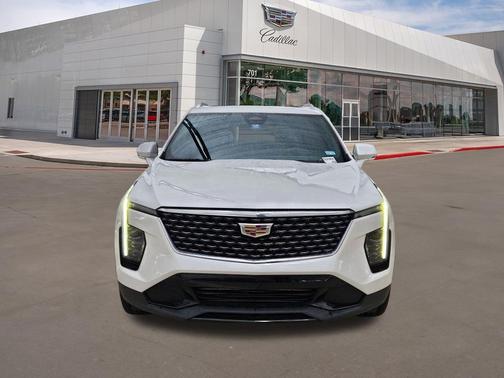 Crystal White Tricoat 2024 Cadillac XT4 Premium Luxury