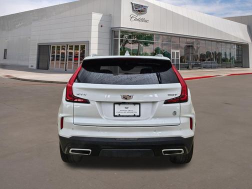 Crystal White Tricoat 2024 Cadillac XT4 Premium Luxury