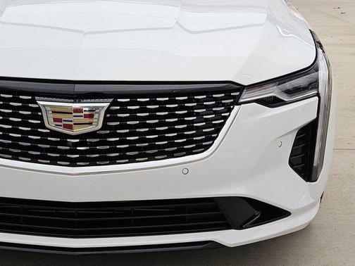 2026 Cadillac CT4 Premium Luxury RWD