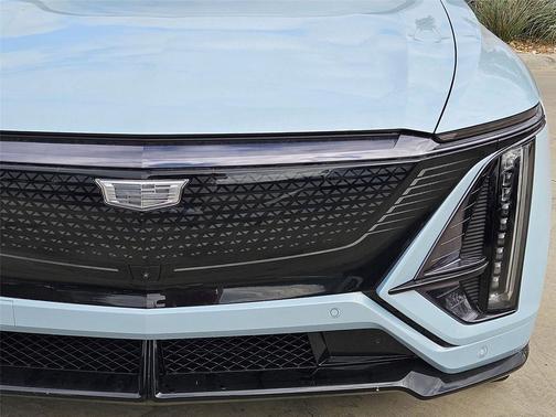 Nimbus Metallic 2026 Cadillac LYRIQ V Premium