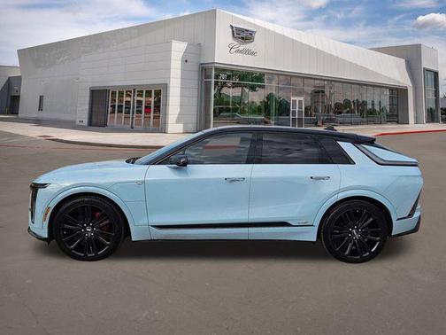 2026 Cadillac LYRIQ V Premium