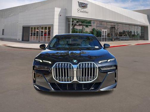 2023 BMW 740 i