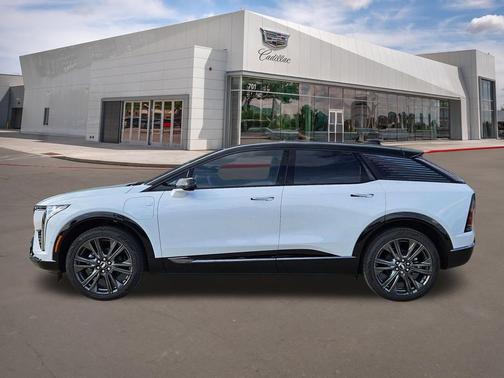 Vibrant White Tricoat 2026 Cadillac OPTIQ Premium Sport