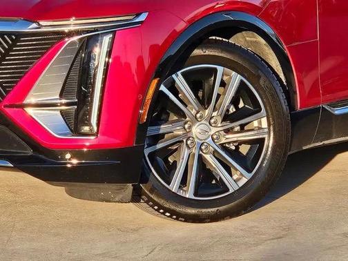 2024 Cadillac LYRIQ Luxury