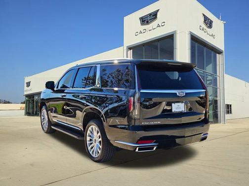 2023 Cadillac Escalade Luxury