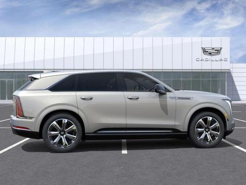 2025 Cadillac Escalade IQ Luxury 2