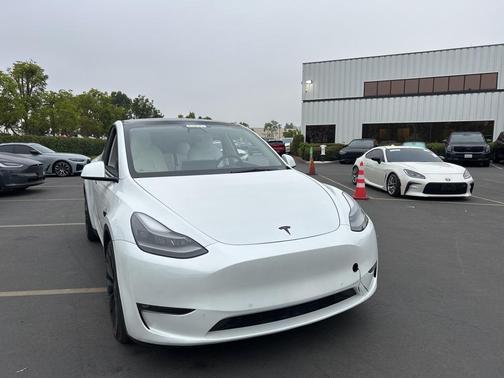 2022 Tesla Model Y Performance Dual Motor All-Wheel Drive