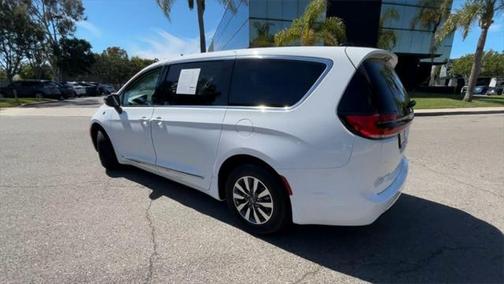 2023 Chrysler Pacifica Hybrid Limited