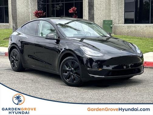 2025 Tesla Model Y Long Range Dual Motor All-Wheel Drive