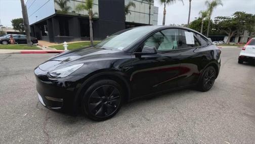 2025 Tesla Model Y Long Range Dual Motor All-Wheel Drive