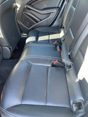 Photo 4 of 6 of 2019 Mercedes-Benz CLA 250 Base