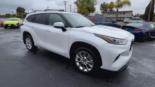 2024 Toyota Highlander Hybrid Limited