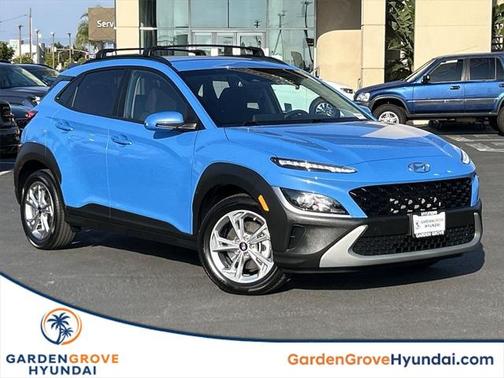 2022 Hyundai KONA SEL