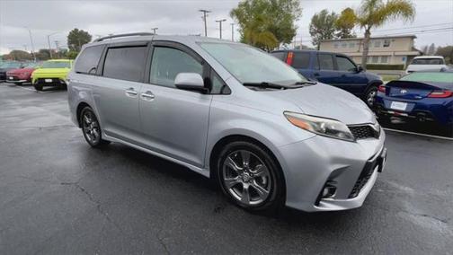2018 Toyota Sienna SE