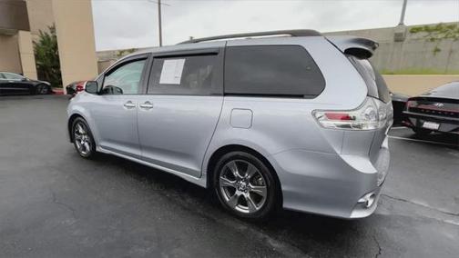2018 Toyota Sienna SE