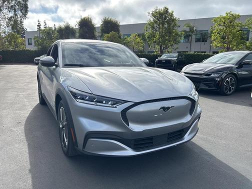 2021 Ford Mustang Mach-E Select
