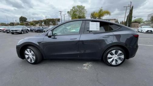 2024 Tesla Model Y Long Range Dual Motor All-Wheel Drive
