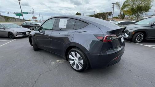 2024 Tesla Model Y Long Range Dual Motor All-Wheel Drive