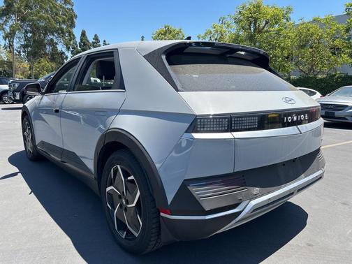 2022 Hyundai IONIQ 5 SE