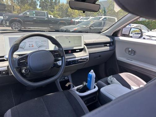 2022 Hyundai IONIQ 5 SE