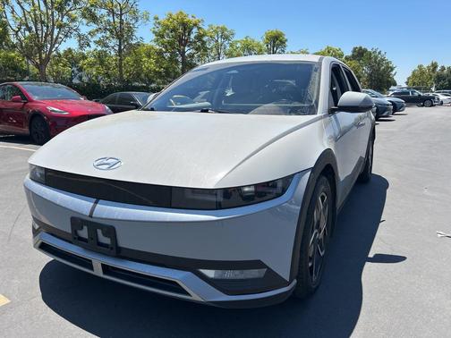 2022 Hyundai IONIQ 5 SE