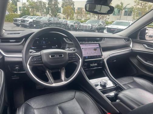 2023 Jeep Grand Cherokee Limited X