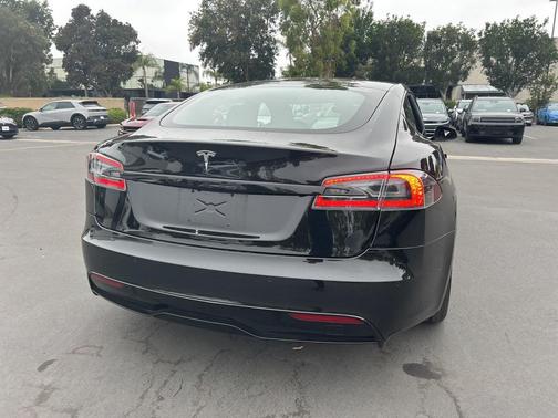2021 Tesla Model S Long Range