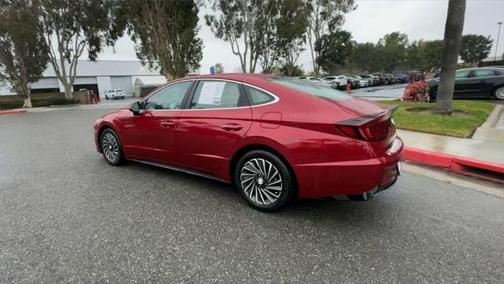 2023 Hyundai SONATA Hybrid SE
