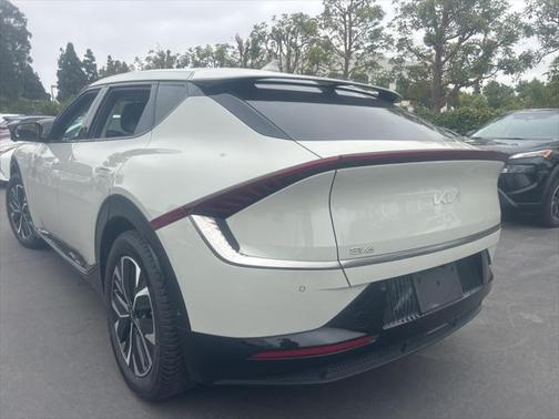 2022 Kia EV6 Wind