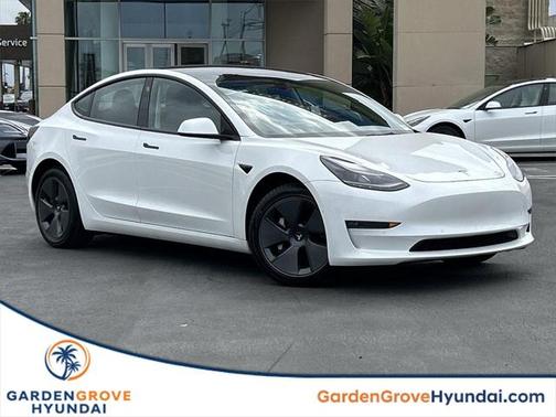 2022 Tesla Model 3 Long Range