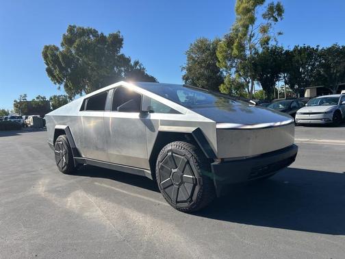 2024 Tesla Cybertruck All-Wheel Drive
