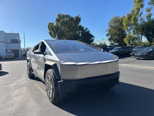 2024 Tesla Cybertruck All-Wheel Drive