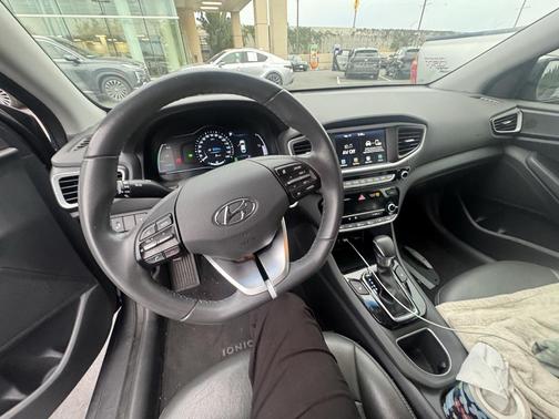 2017 Hyundai IONIQ Hybrid SEL