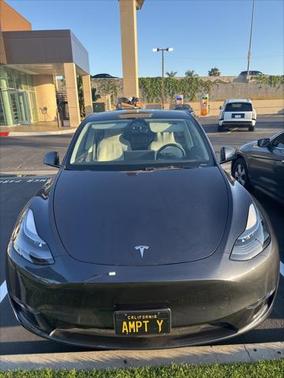 2024 Tesla Model Y Long Range Dual Motor All-Wheel Drive