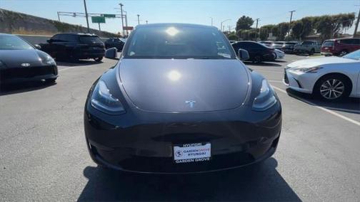 2024 Tesla Model Y Long Range Dual Motor All-Wheel Drive
