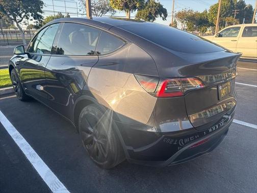 2024 Tesla Model Y Long Range Dual Motor All-Wheel Drive